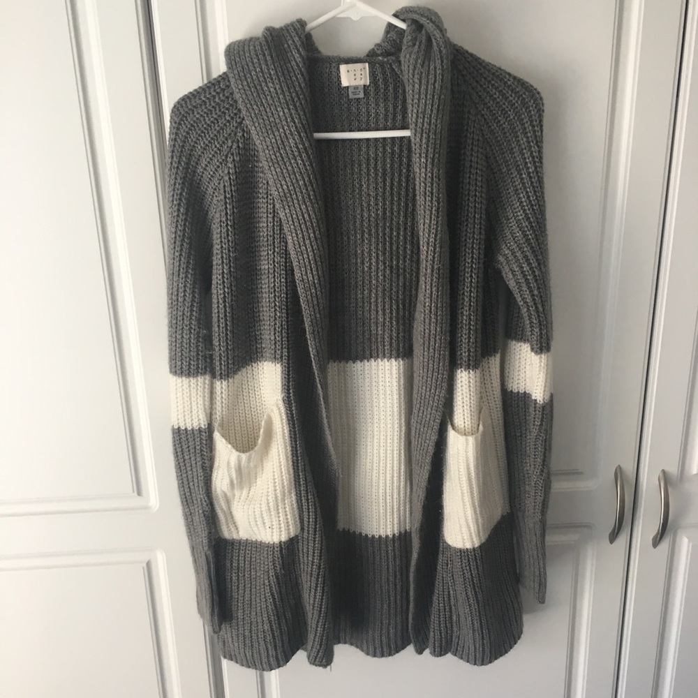 Long hooded sweater